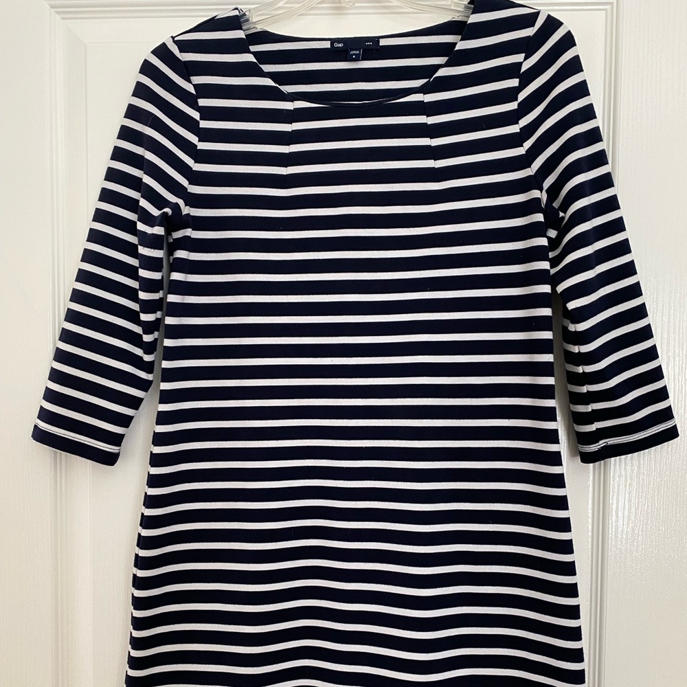 Gap Knee Length 3/4 Length Sleeve Dress in Navy & White Stripes